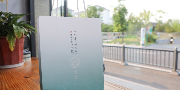 手提袋印刷如何配色？-和印愛歐圖文